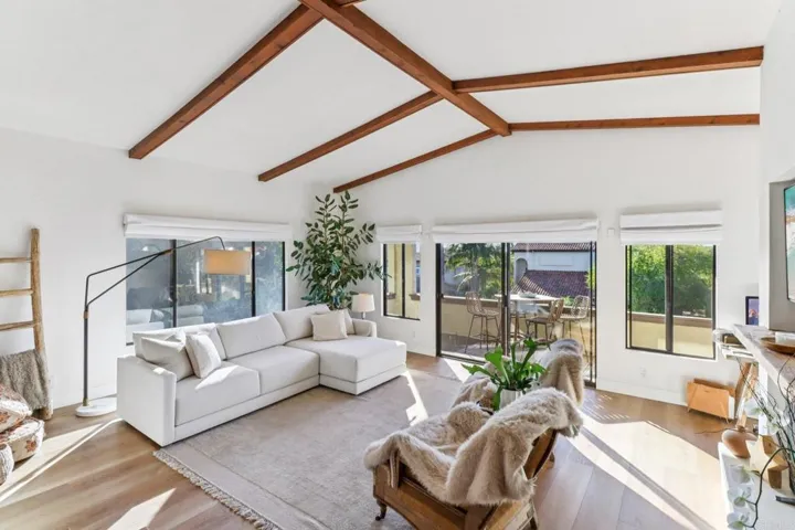 2411 Sacada Circle, Carlsbad, California 92009