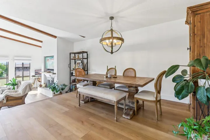 2411 Sacada Circle, Carlsbad, California 92009