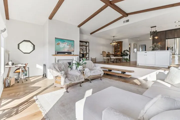 2411 Sacada Circle, Carlsbad, California 92009