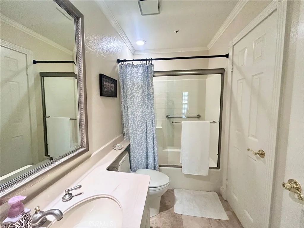 3680 S Bear Street 16 / J, Santa Ana, California 92704 home-pic-21