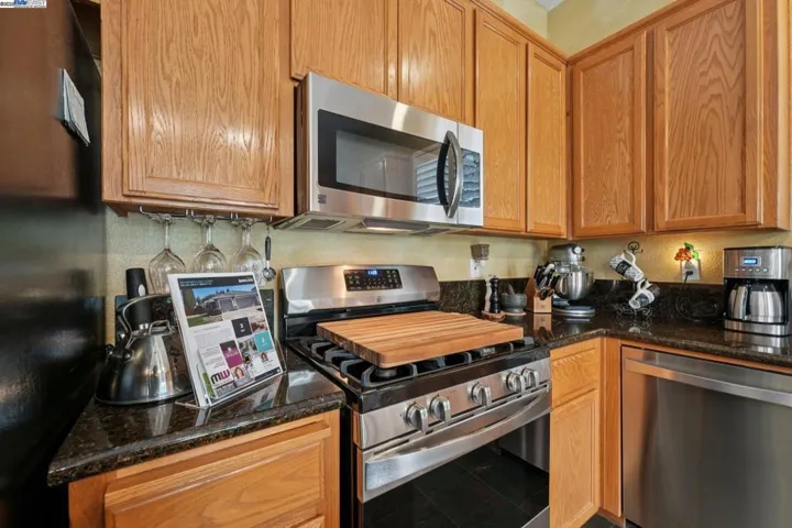 2821 Oxford Ln, Tracy, California 95377-5381