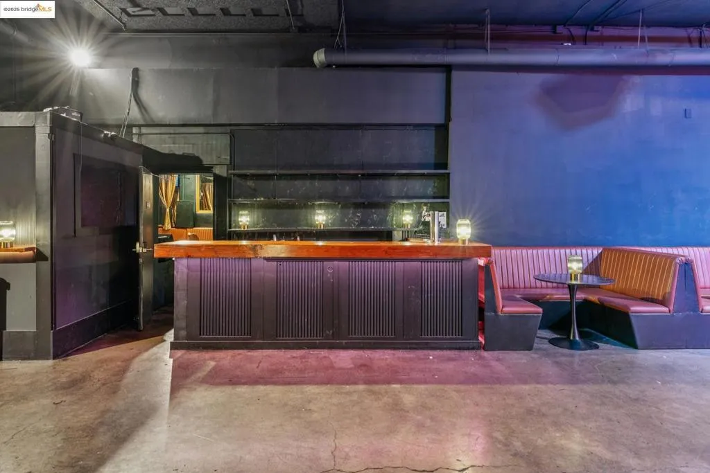 Kitchen with concrete flooring