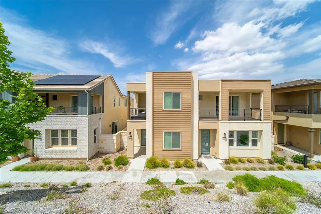 27218 Narrowleaf Willow Lane, Valencia, California 91381 home-pic-42