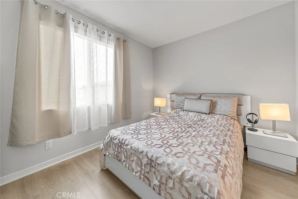 27218 Narrowleaf Willow Lane, Valencia, California 91381 home-pic-27