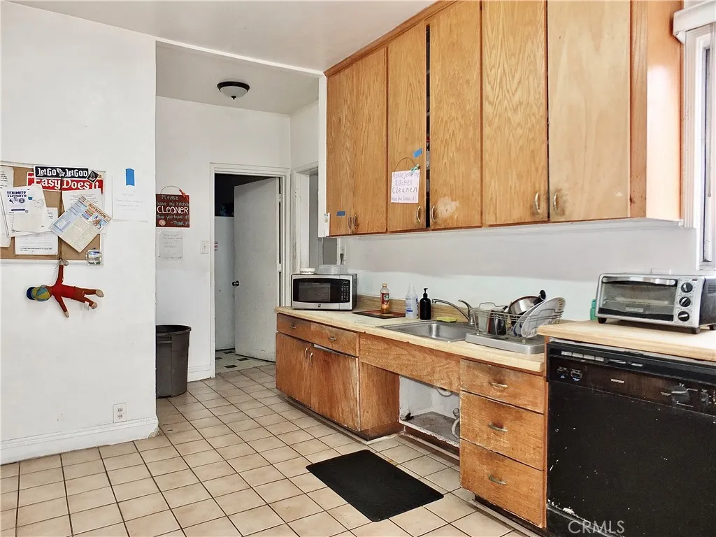 836 Atlantic Avenue, Long Beach, California 90813 home-pic-17
