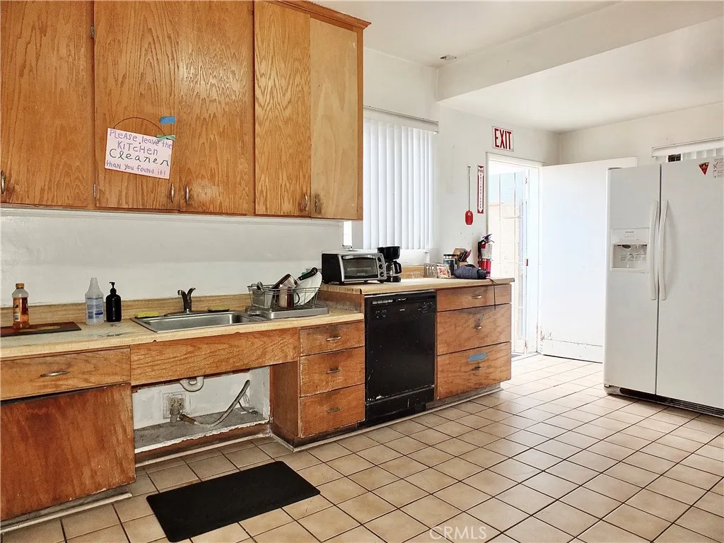 836 Atlantic Avenue, Long Beach, California 90813 home-pic-15
