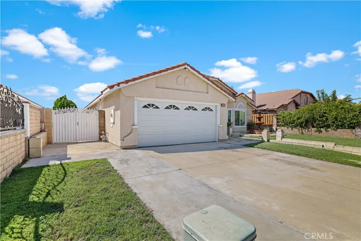 13681 Lexus Ln, Fontana, California 92335