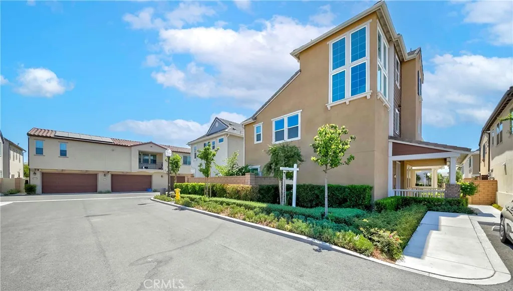 16145 Sandpiper Avenue, Chino, California 91708 home-pic-23