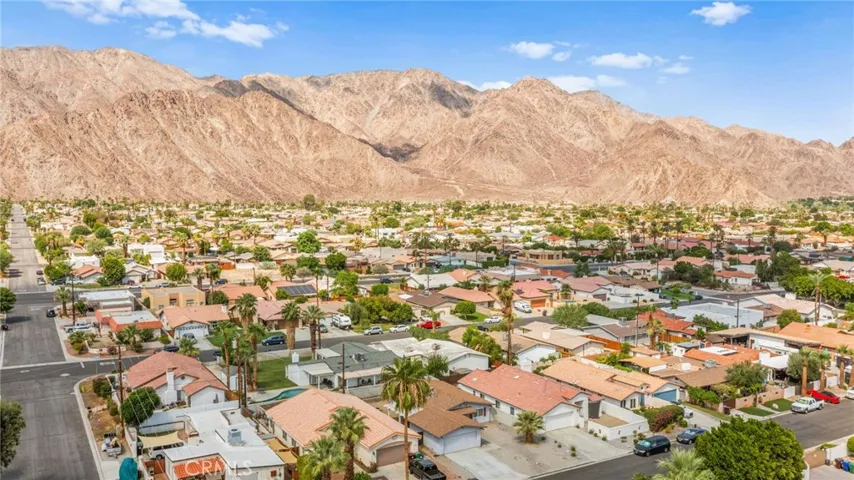 52425 Avenida Mendoza, La Quinta, California 92253
