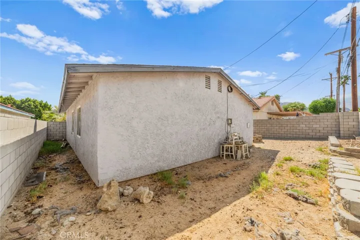 52425 Avenida Mendoza, La Quinta, California 92253