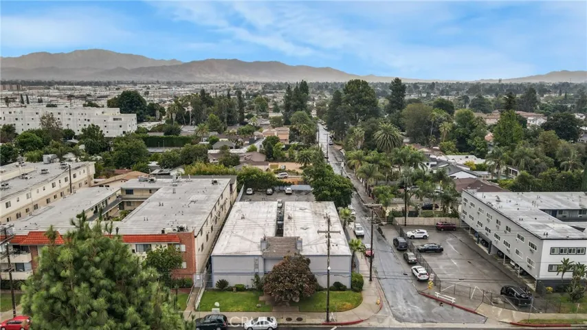 7100 Woodman Avenue, Van Nuys, California 91405