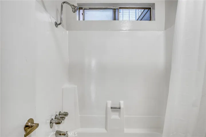 7100 Woodman Avenue, Van Nuys, California 91405
