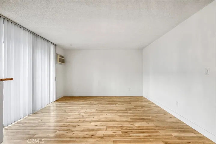 7100 Woodman Avenue, Van Nuys, California 91405