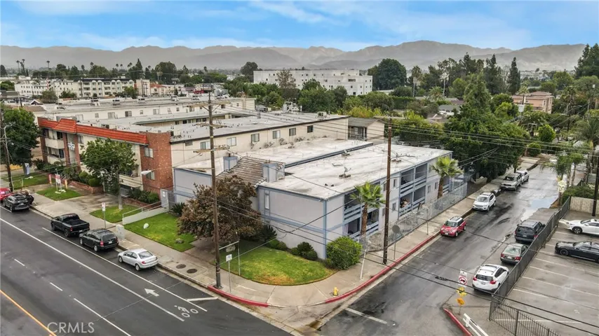 7100 Woodman Avenue, Van Nuys, California 91405