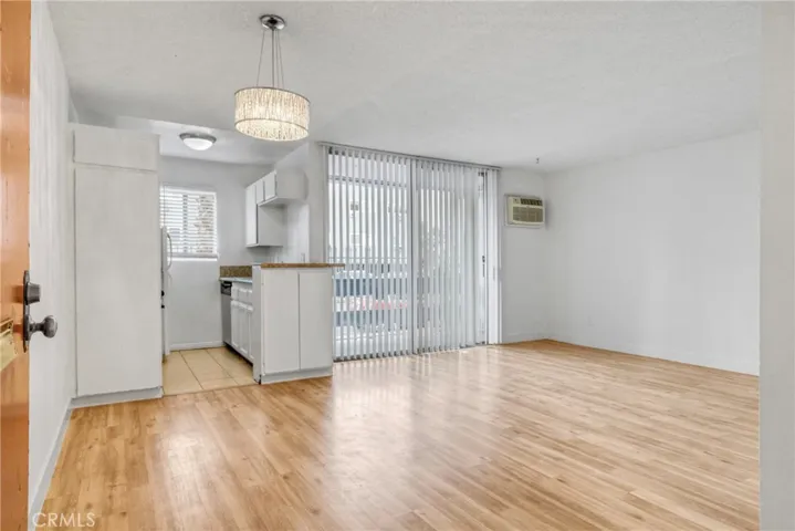 7100 Woodman Avenue, Van Nuys, California 91405