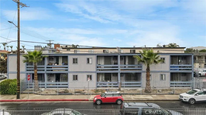 7100 Woodman Avenue, Van Nuys, California 91405