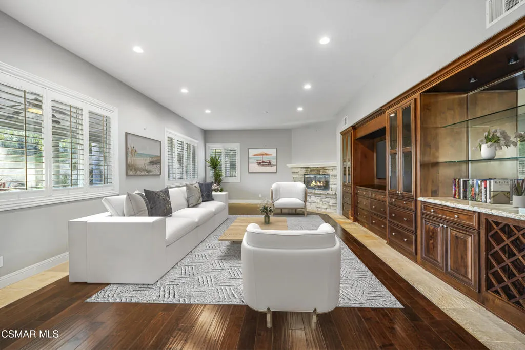 12364 Palmer Drive, Moorpark, California 93021 home-pic-6