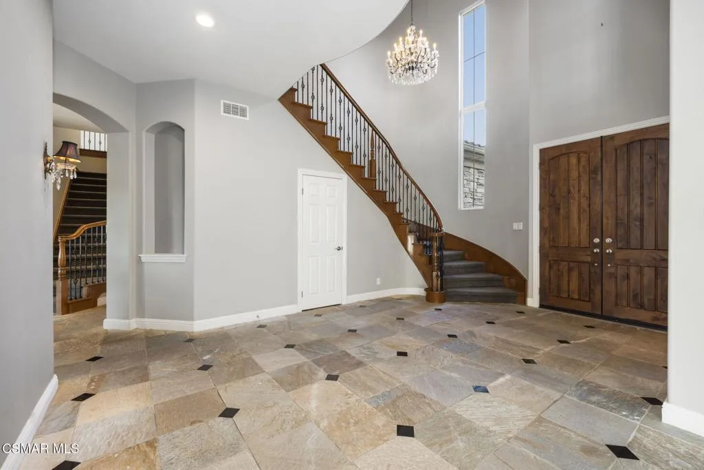 12364 Palmer Drive, Moorpark, California 93021 home-pic-1