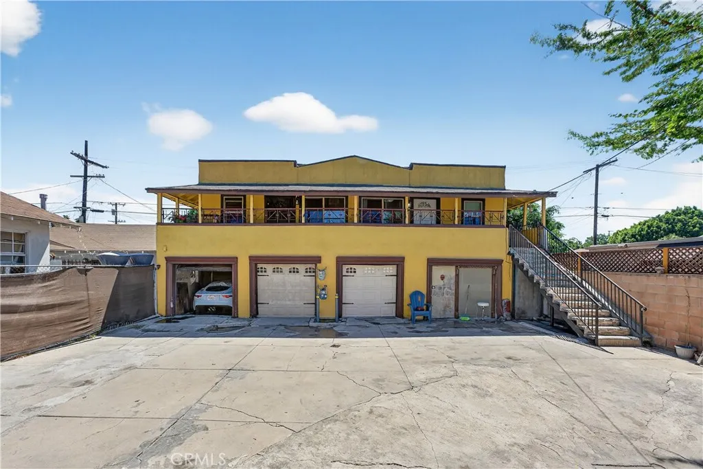 1008 E 74th Street, Los Angeles, California 90001 home-pic-2
