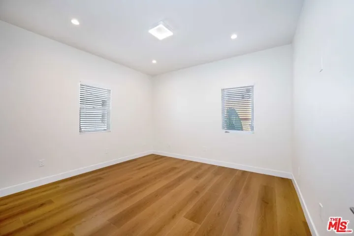 1450 S Holt Avenue, Los Angeles, California 90035