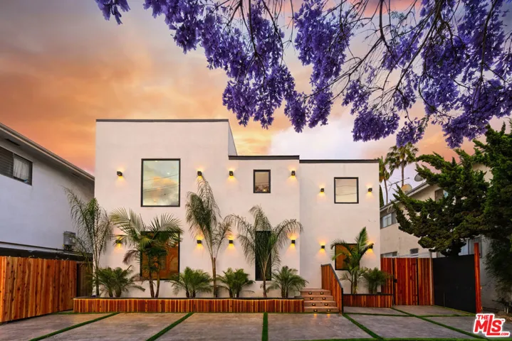 1450 S Holt Avenue, Los Angeles, California 90035