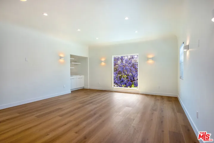 1450 S Holt Avenue, Los Angeles, California 90035