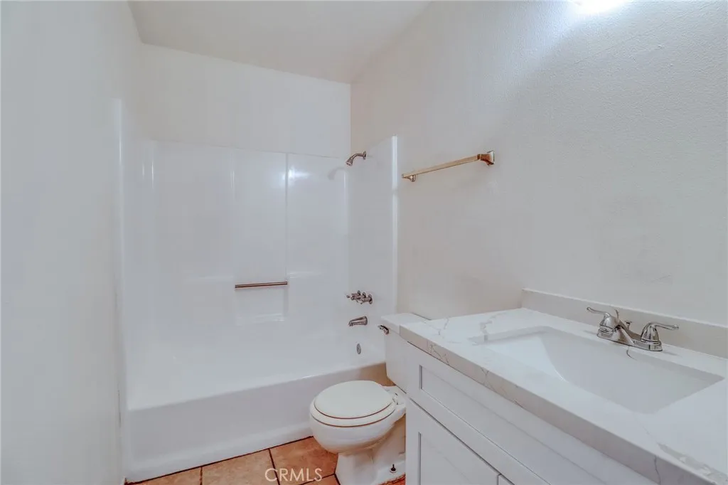 1471 Clemson Way, Riverside, California 92507 home-pic-13