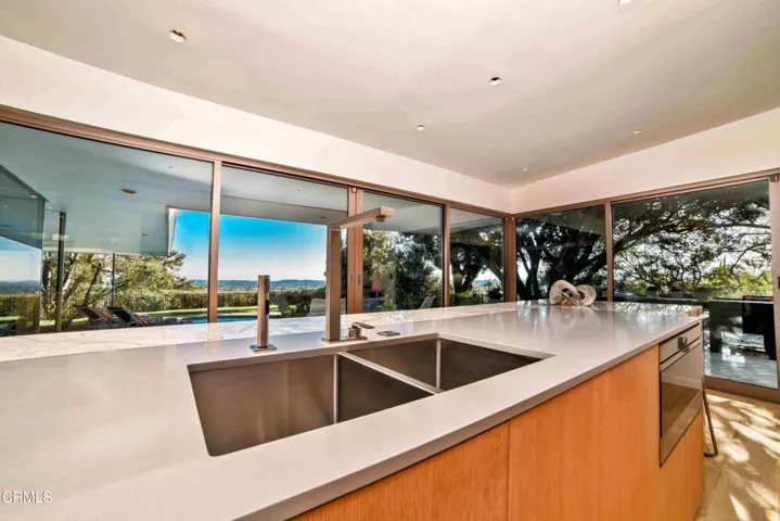 kitchen sink