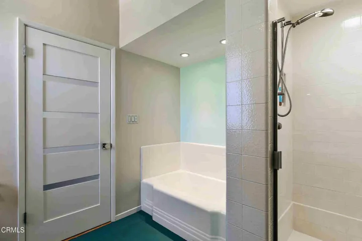 2nd bathroom 2