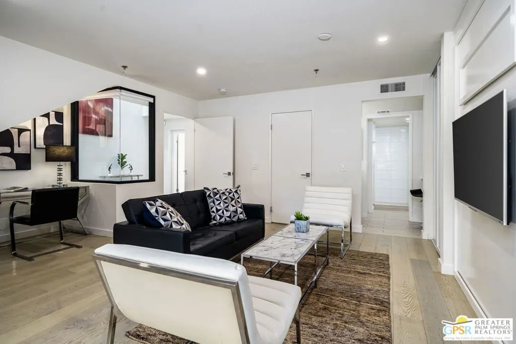 100 E Stevens Road 513, Palm Springs, California 92262 home-pic-20