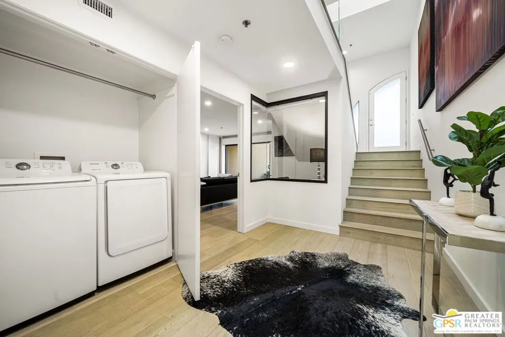 100 E Stevens Road 513, Palm Springs, California 92262 home-pic-17