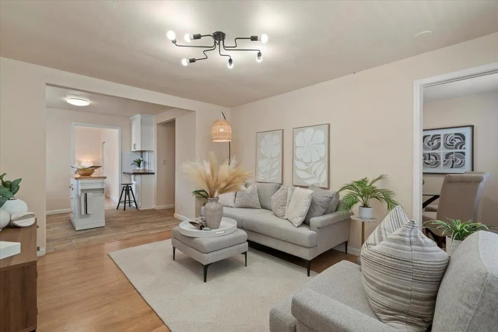 1025 N 12th Street, San Jose, California 95112 home-pic-4