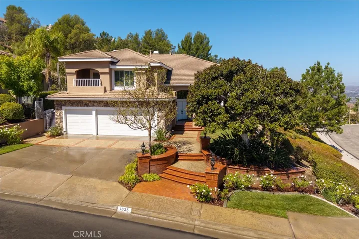 1035 S Rexford Lane, Anaheim Hills, California 92808