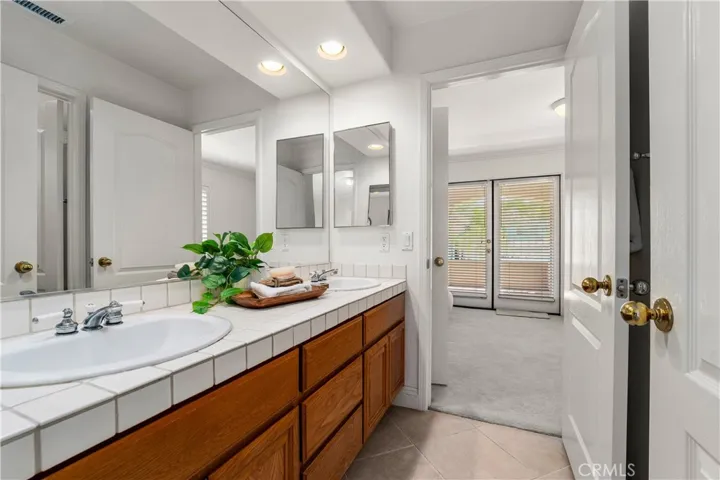 1035 S Rexford Lane, Anaheim Hills, California 92808