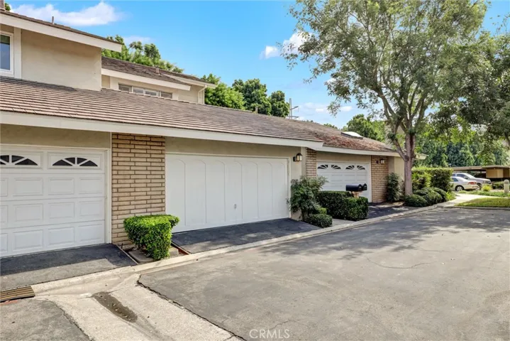 43 Glenhurst, Irvine, California 92604