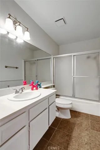 43 Glenhurst, Irvine, California 92604