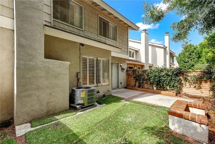 43 Glenhurst, Irvine, California 92604