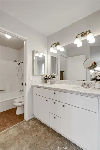 43 Glenhurst, Irvine, California 92604