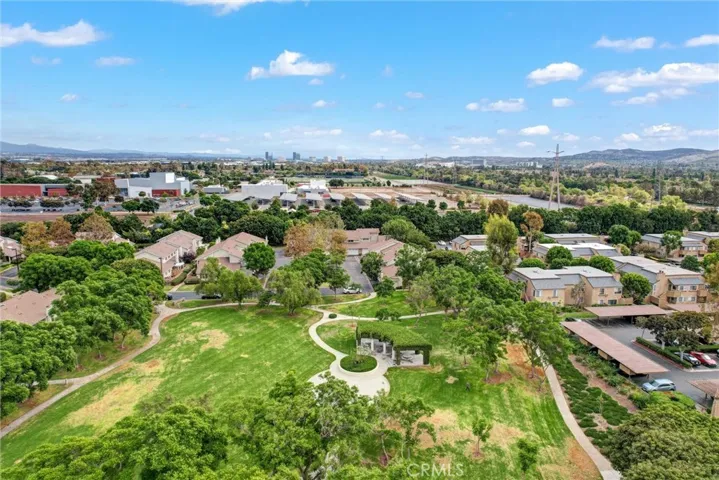 43 Glenhurst, Irvine, California 92604