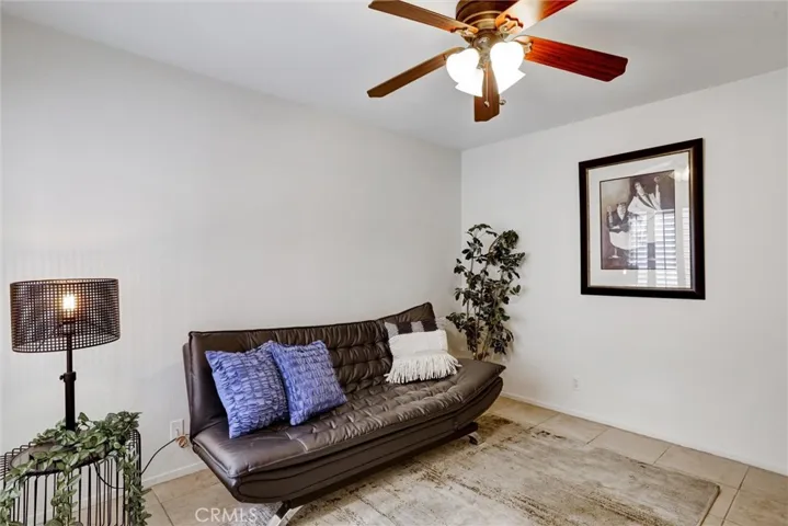 43 Glenhurst, Irvine, California 92604
