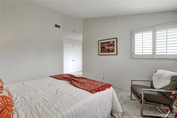 43 Glenhurst, Irvine, California 92604