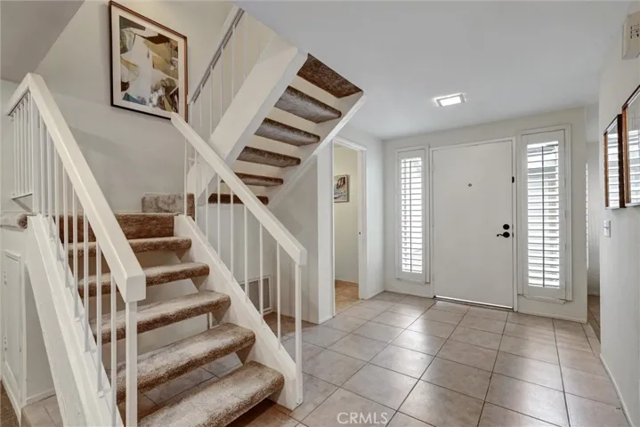 43 Glenhurst, Irvine, California 92604