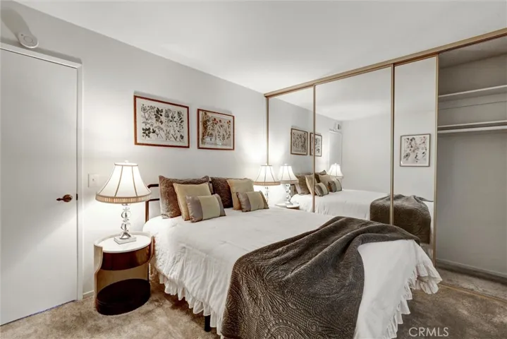 43 Glenhurst, Irvine, California 92604