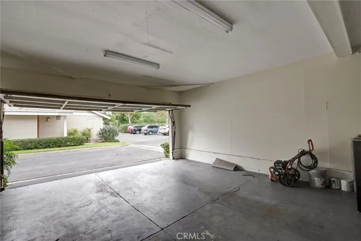 43 Glenhurst, Irvine, California 92604