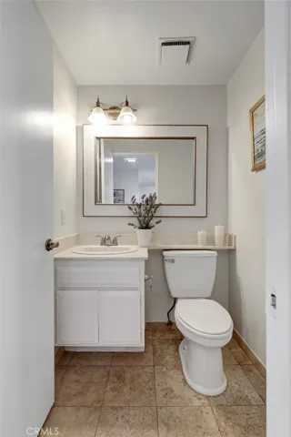 43 Glenhurst, Irvine, California 92604