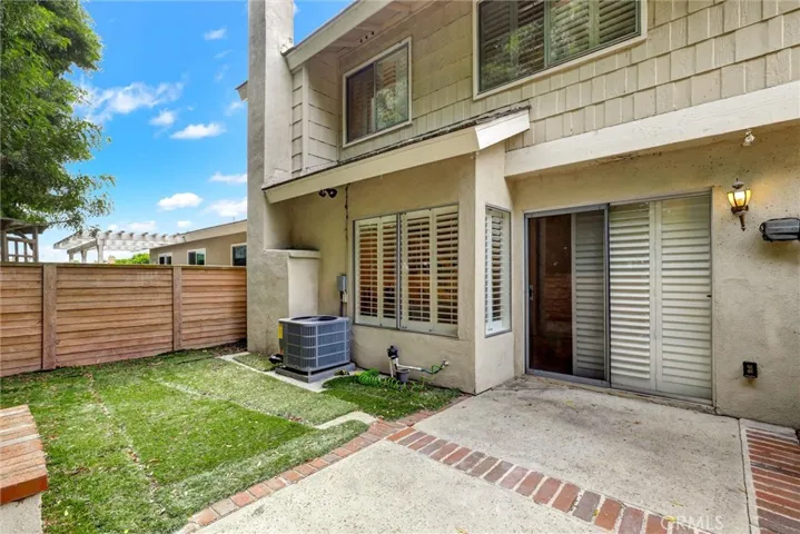 43 Glenhurst, Irvine, California 92604