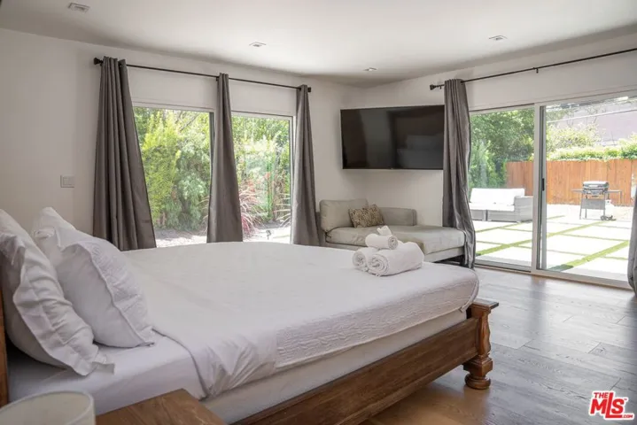 11848 Bel Terrace, Los Angeles, California 90049