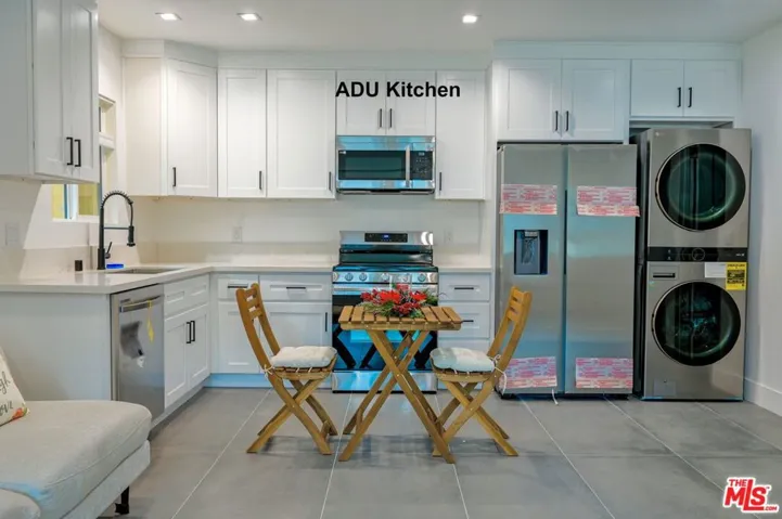 11848 Bel Terrace, Los Angeles, California 90049