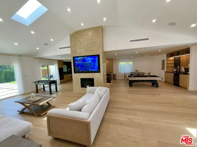 11848 Bel Terrace, Los Angeles, California 90049