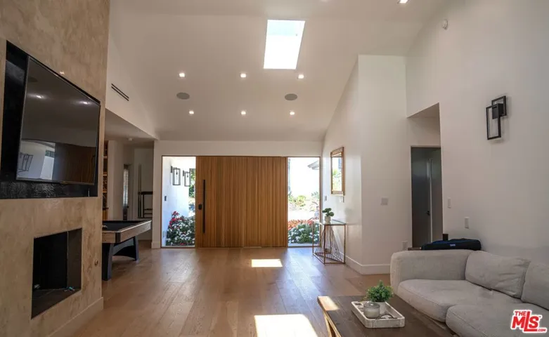 11848 Bel Terrace, Los Angeles, California 90049